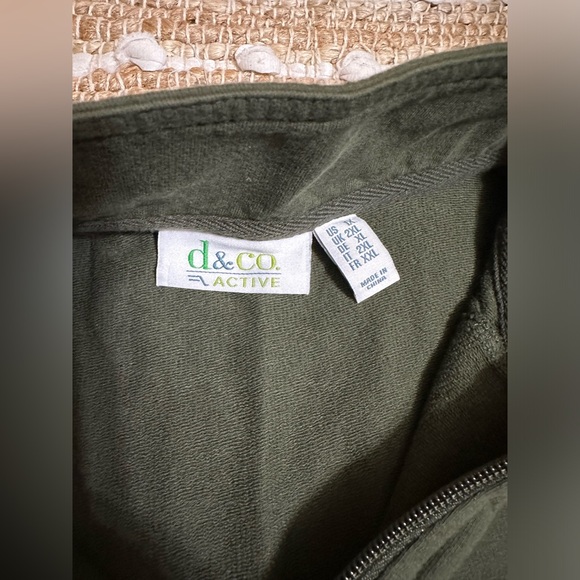 Denim & Co Women’s Active Vest - Picture 2 of 2